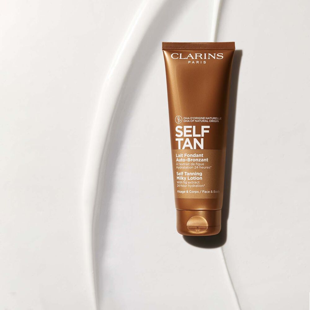 Clarins Self-Tanning Milky Lotion