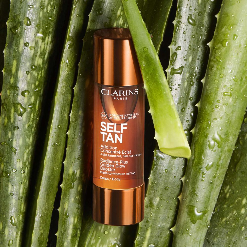 Clarins Self-Tanning Body Booster