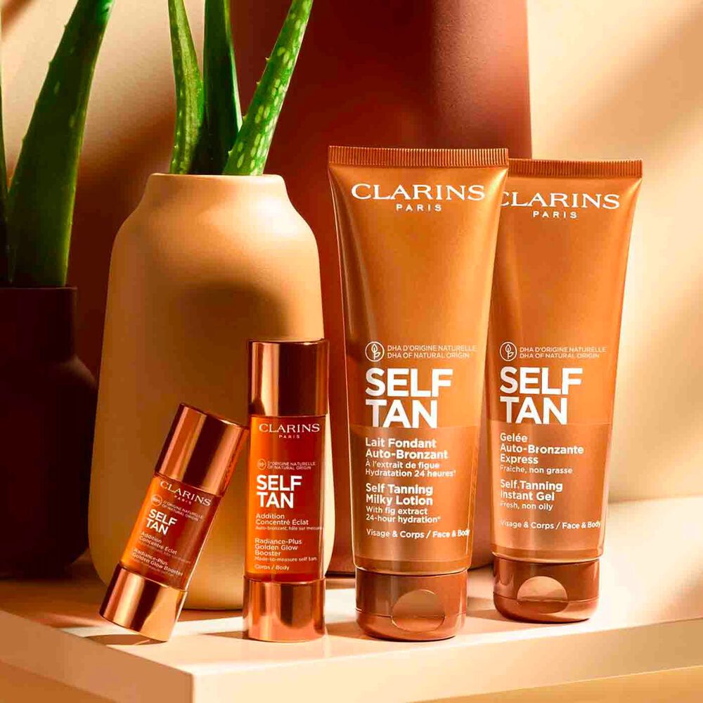 Clarins Self-Tanning Face Booster